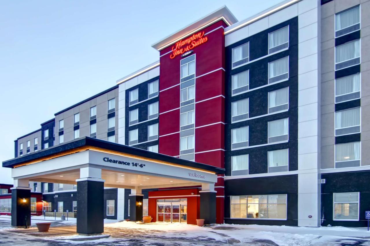 Hampton Inn & Suites By Hilton Grande Prairie Exterior foto